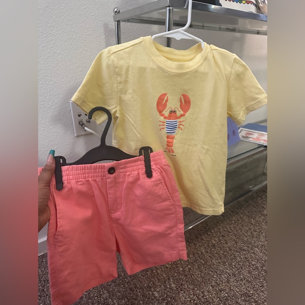 4 boys outfits sold